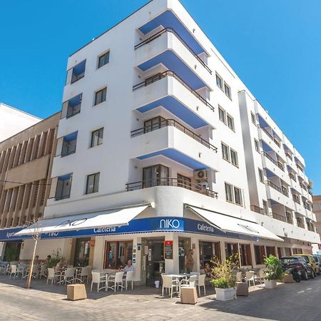 Apartments Niko Santa Eularia des Riu Bagian luar foto